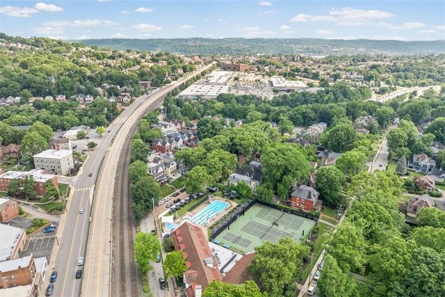 130 Lincoln Ave, Swissvale, PA 15218