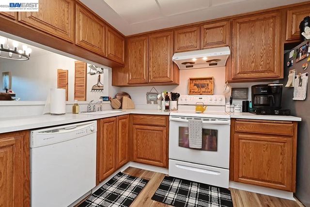 25105 Vista Greens Ct, Hayward, CA 94541