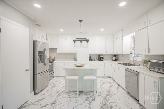 117 Bowman Avenue, Savannah, GA 31408