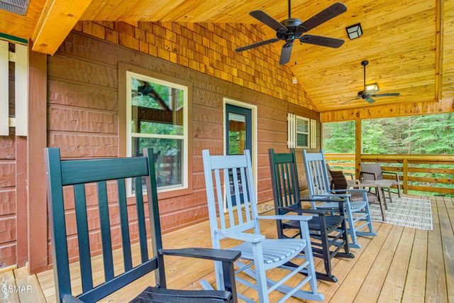 1046 Cheshire Court, Gatlinburg, TN 37738