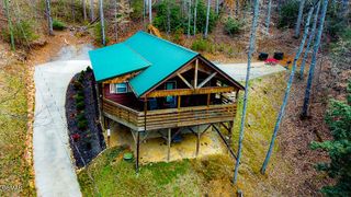 1046 Cheshire Court, Gatlinburg, TN 37738