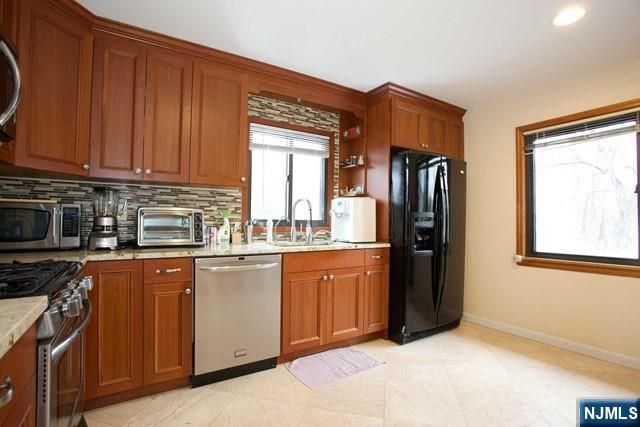 109 Sanial Avenue 2nd FLR, Northvale, NJ 07647