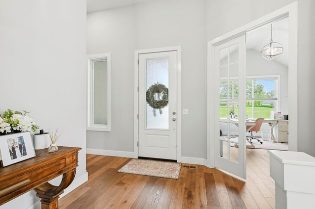 3818 E Cypress Point Street, Springfield, MO 65802