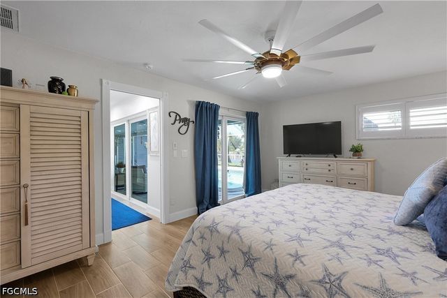 1221 SE 43rd TER, Cape Coral, FL 33904