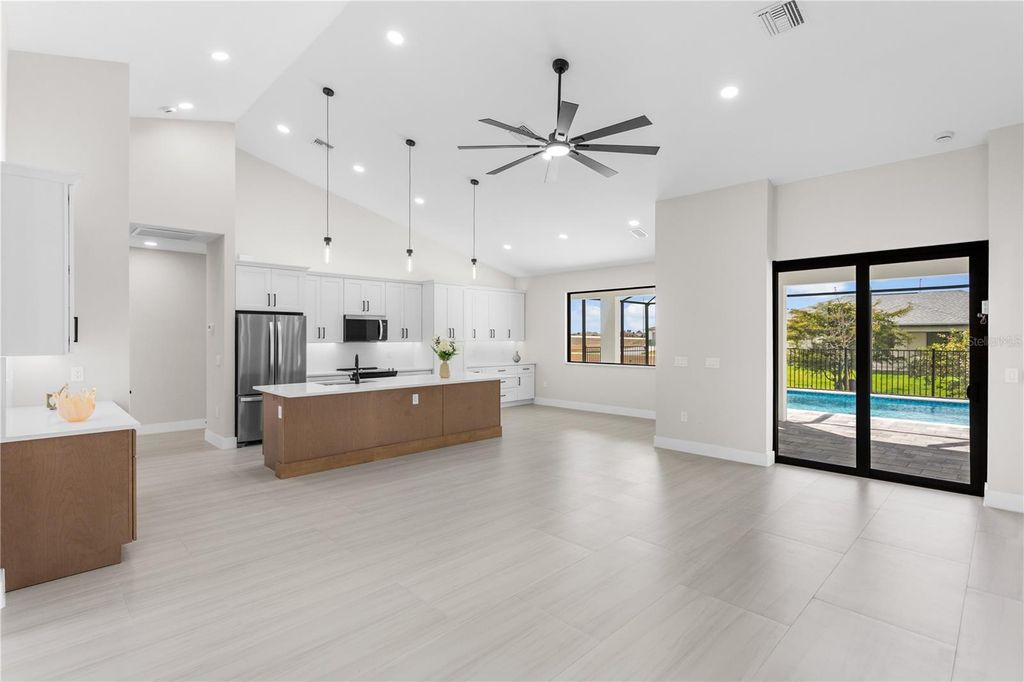 Image 11 of property listing at 1508 NW 31ST AVENUE, Cape Coral, FL 33993