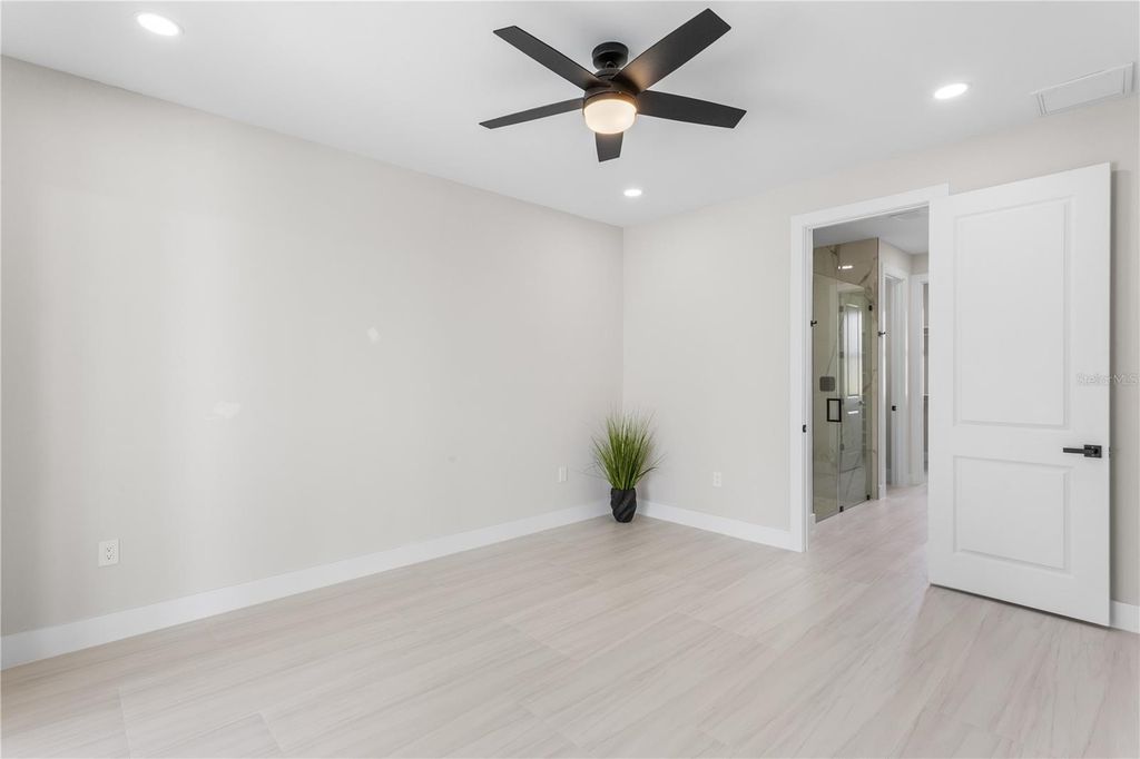 Image 28 of property listing at 1508 NW 31ST AVENUE, Cape Coral, FL 33993