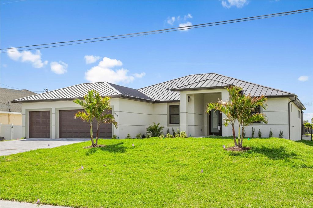 Image 8 of property listing at 1508 NW 31ST AVENUE, Cape Coral, FL 33993