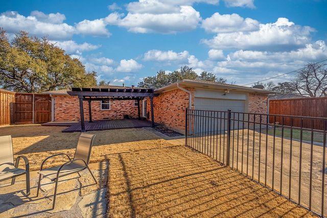 8415 Hunnicut Road, Dallas, TX 75228
