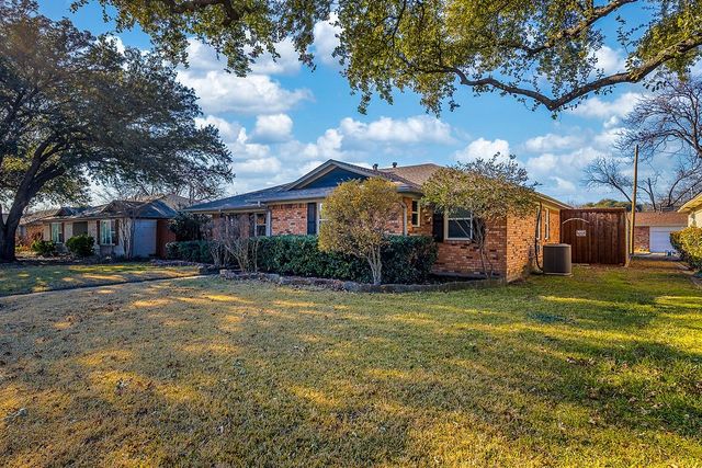 8415 Hunnicut Road, Dallas, TX 75228