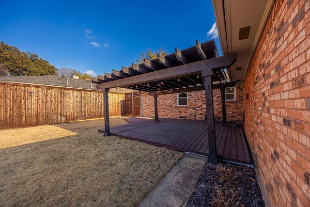 8415 Hunnicut Road, Dallas, TX 75228