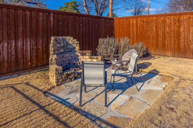 8415 Hunnicut Road, Dallas, TX 75228