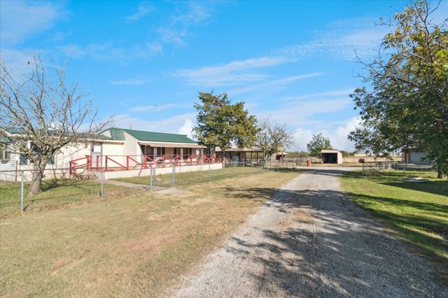 2300 Union Hill Road, Sanger, TX 76266