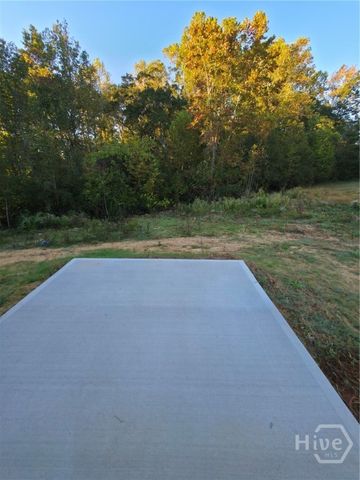 107 Charlotte Place, Statham, GA 30666