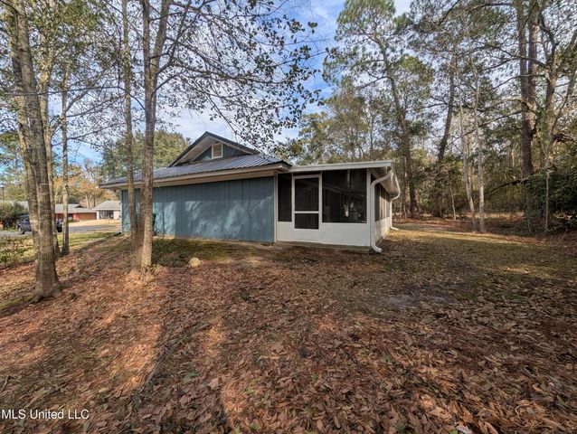 3 Quail Creek Drive, Diamondhead, MS 39525