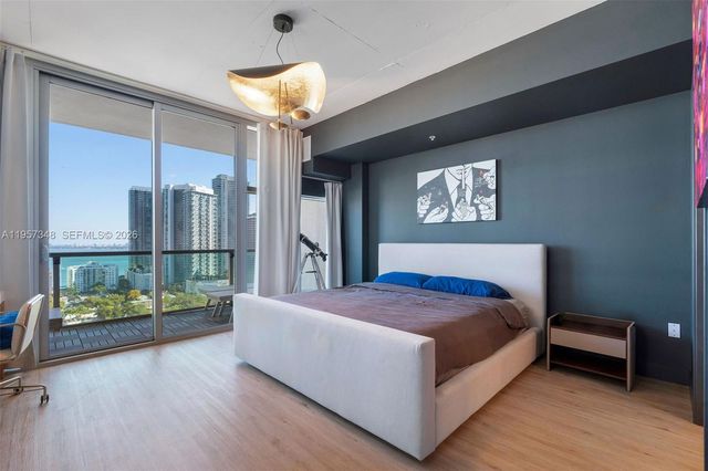 3301 NE 1st Ave H2215, Miami, FL 33137