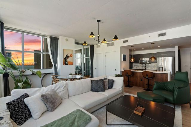 3301 NE 1st Ave H2215, Miami, FL 33137