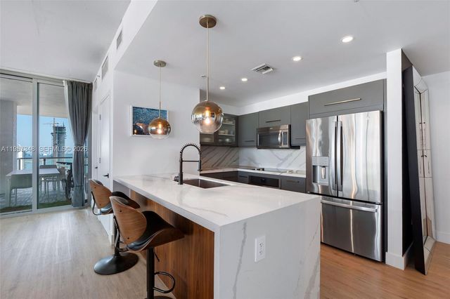 3301 NE 1st Ave H2215, Miami, FL 33137