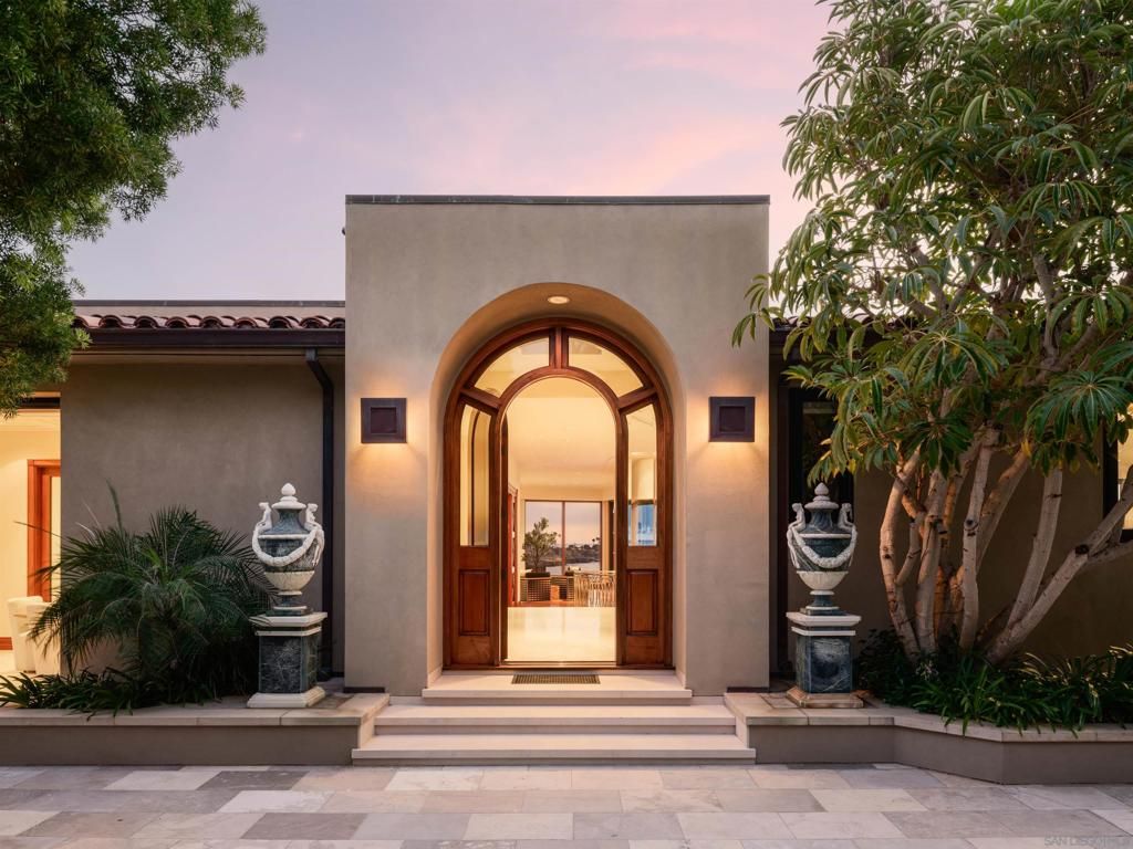 1828 Spindrift Dr, La Jolla, CA 92037 — photo 4