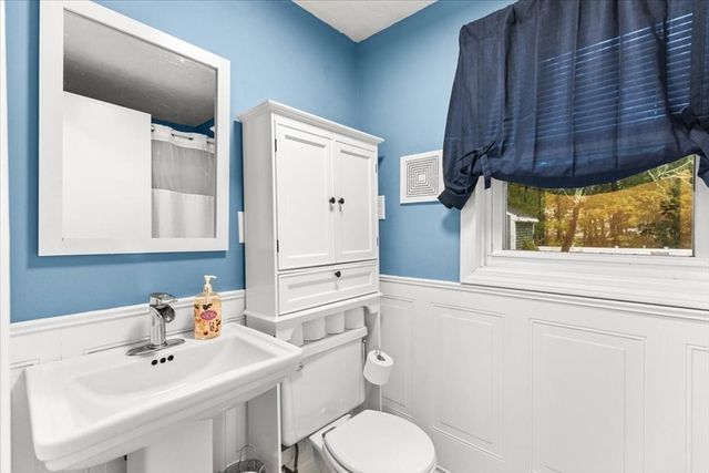 42 Stockade, Plymouth, MA 02360