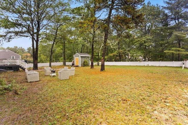 42 Stockade, Plymouth, MA 02360