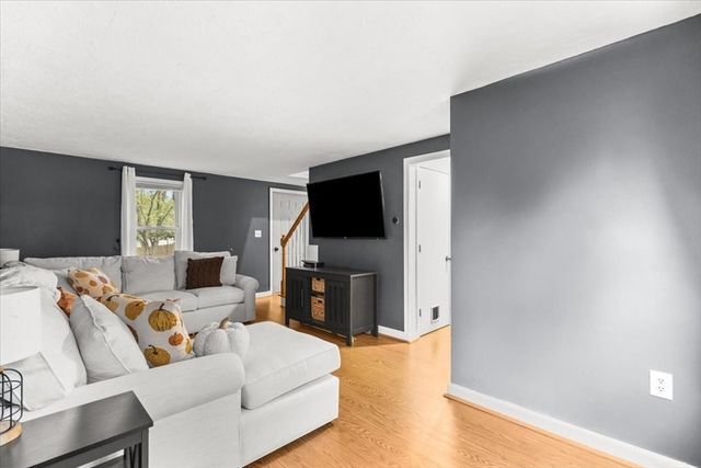 42 Stockade, Plymouth, MA 02360