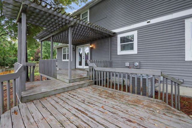 70 Ridgedale Court, Powell, OH 43065