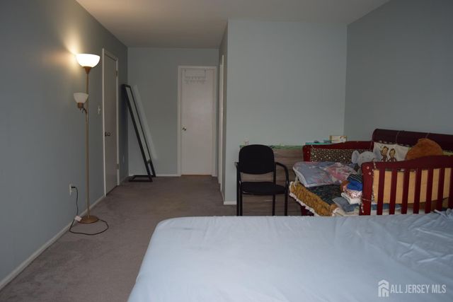 99 Brookview Circle, Jamesburg, NJ 08831