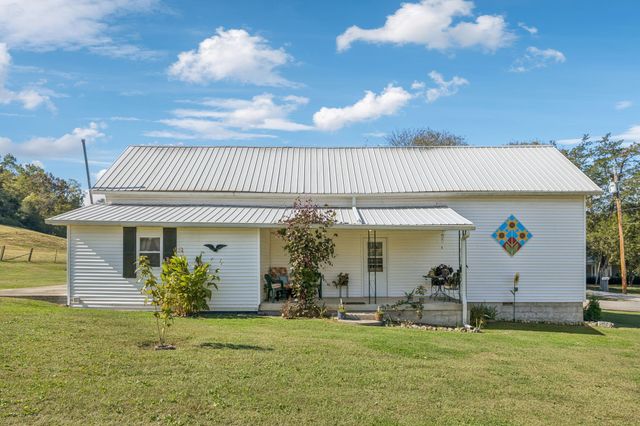 15 Cloverdale Ln, Hickman, TN 38567