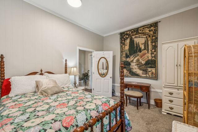 15 Cloverdale Ln, Hickman, TN 38567