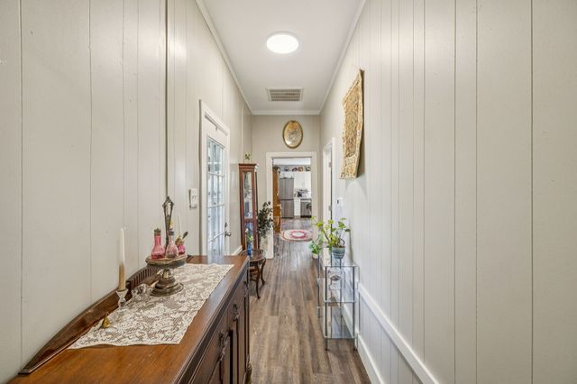 15 Cloverdale Ln, Hickman, TN 38567