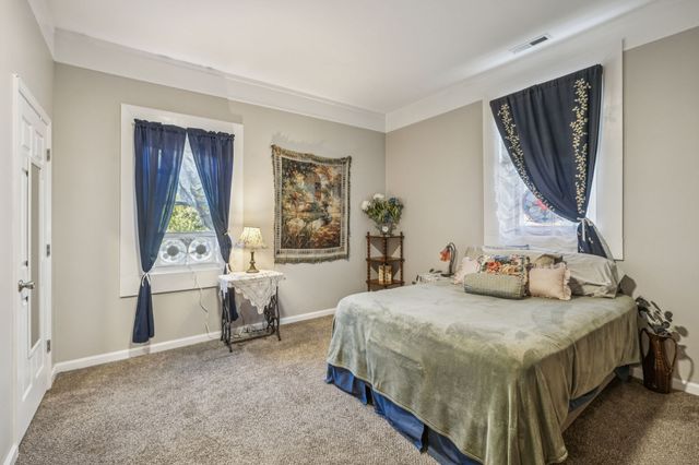 15 Cloverdale Ln, Hickman, TN 38567