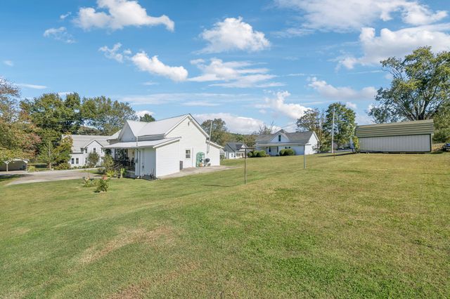 15 Cloverdale Ln, Hickman, TN 38567