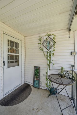 15 Cloverdale Ln, Hickman, TN 38567