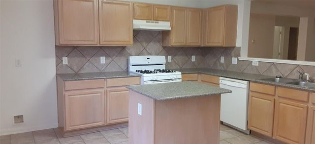2010 Declaration Drive, Missouri City, TX 77459