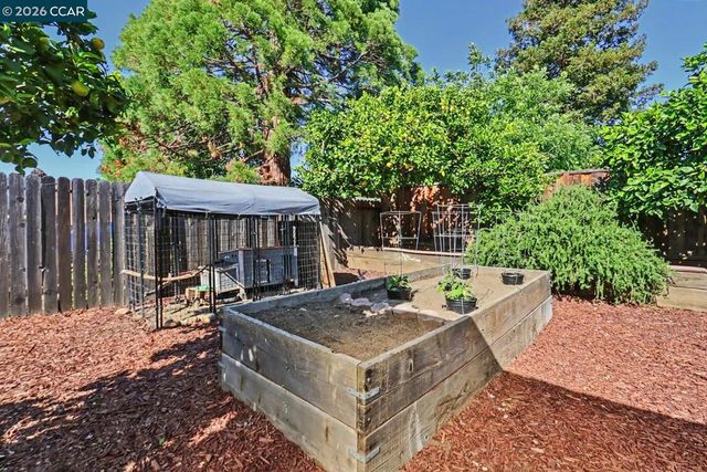 5505 Florida Dr, Concord, CA 94521