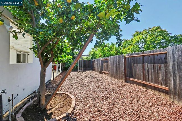5505 Florida Dr, Concord, CA 94521