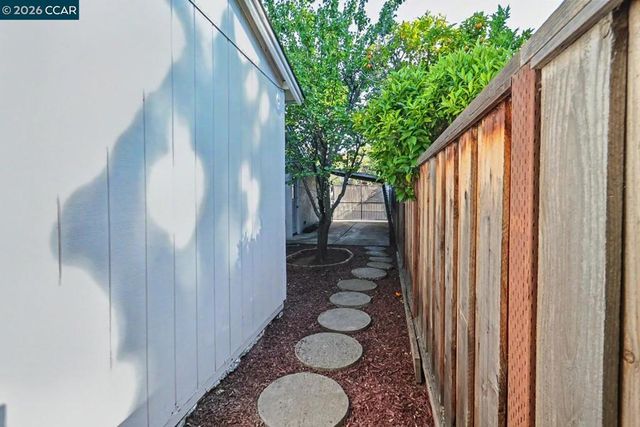 5505 Florida Dr, Concord, CA 94521
