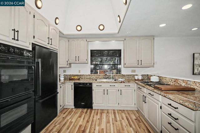 5505 Florida Dr, Concord, CA 94521