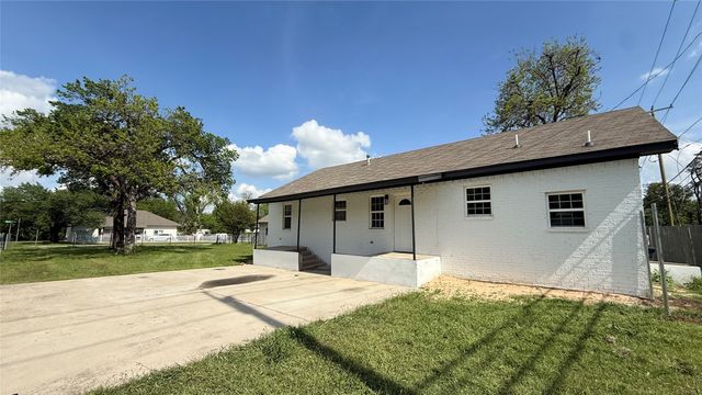 1321 Denver Avenue, Fort Worth, TX 76164