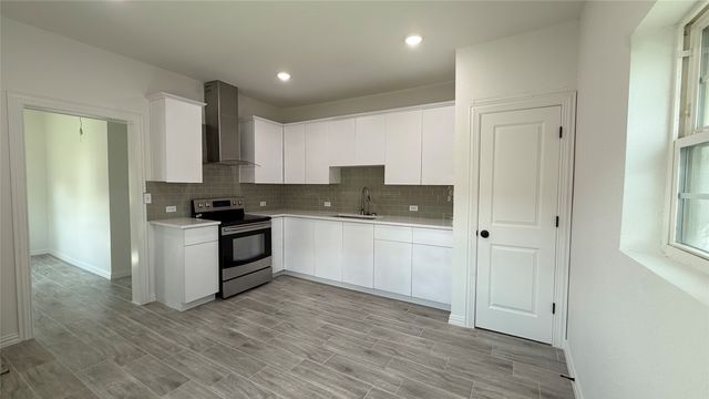 1321 Denver Avenue, Fort Worth, TX 76164