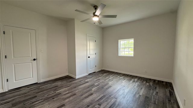 1321 Denver Avenue, Fort Worth, TX 76164