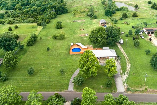 14435 166th Street, Bonner Springs, KS 66012