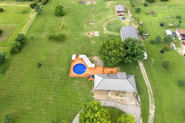 14435 166th Street, Bonner Springs, KS 66012