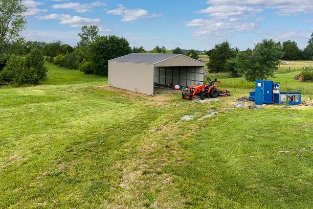 14435 166th Street, Bonner Springs, KS 66012