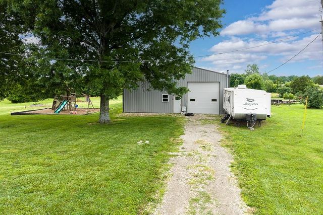 14435 166th Street, Bonner Springs, KS 66012