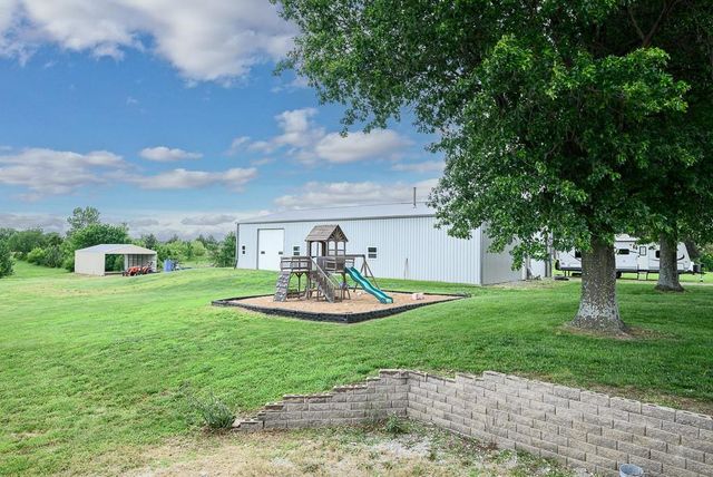 14435 166th Street, Bonner Springs, KS 66012