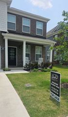 437 Augustine Dr, Lebanon, TN 37087