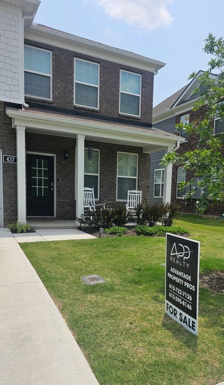 437 Augustine Dr, Lebanon, TN 37087