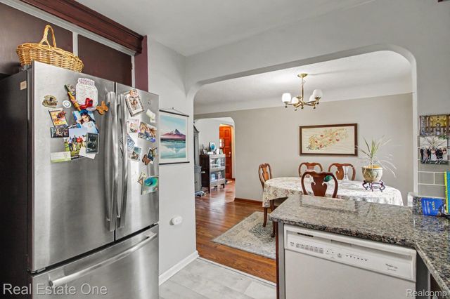 15982 Macarthur Street E, Redford Charter Township, MI 48239