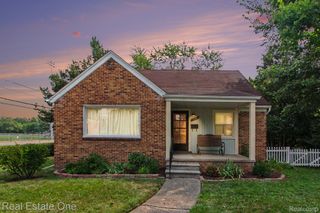 15982 Macarthur Street E, Redford Charter Township, MI 48239